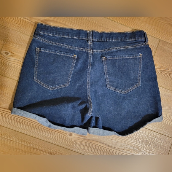 Old Navy Curvy Profile Jean Shorts Size 12 - Picture 3 of 5